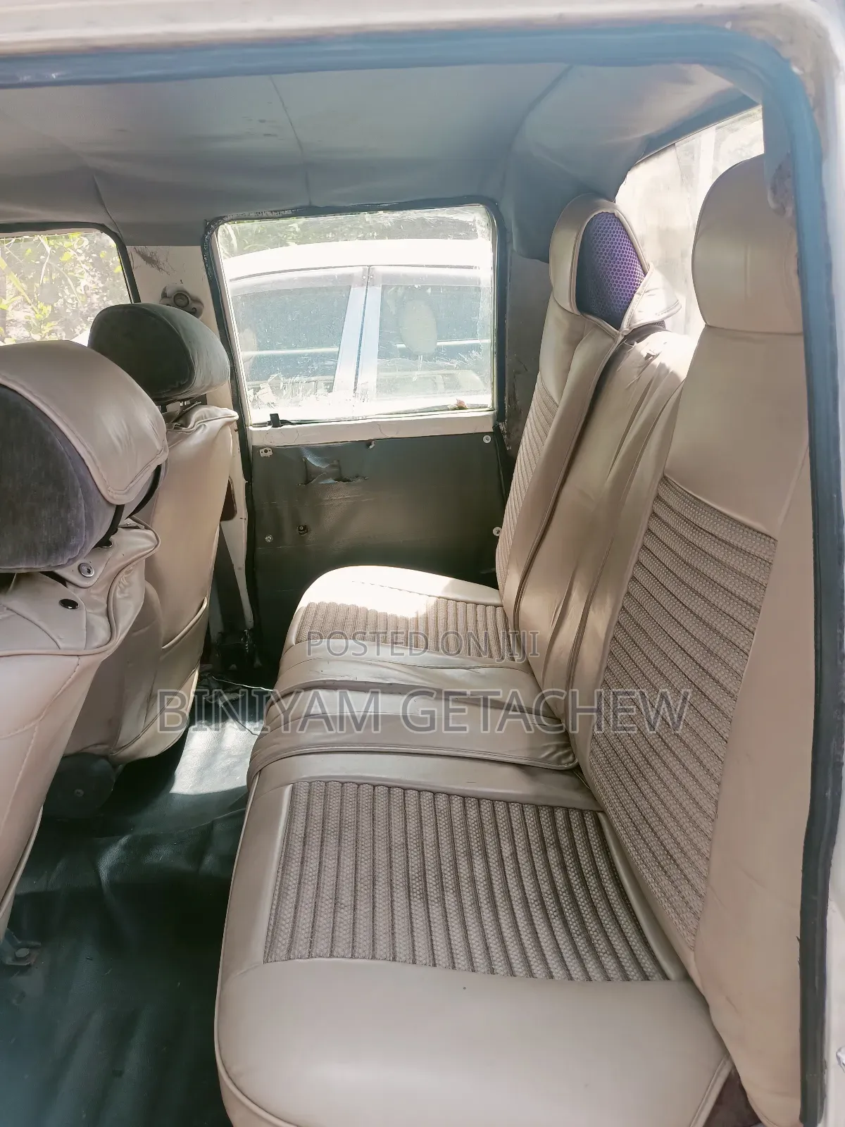 Toyota Hilux 1988 White