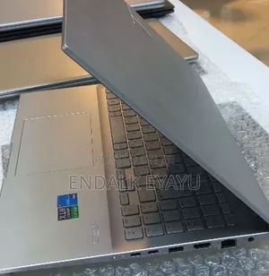 Photo - New Laptop Asus VivoBook 15 X505BA 16GB Intel Core I5 SSD 512GB