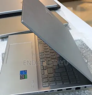 New Laptop Asus VivoBook 15 X505BA 16GB Intel Core I5 SSD 512GB