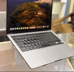 New Laptop Apple MacBook Air 2022 M2 8GB Apple M2 SSD 512GB