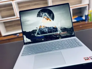 New Laptop Dell Inspiron 16 Plus 7630 16GB AMD Ryzen SSD 1T