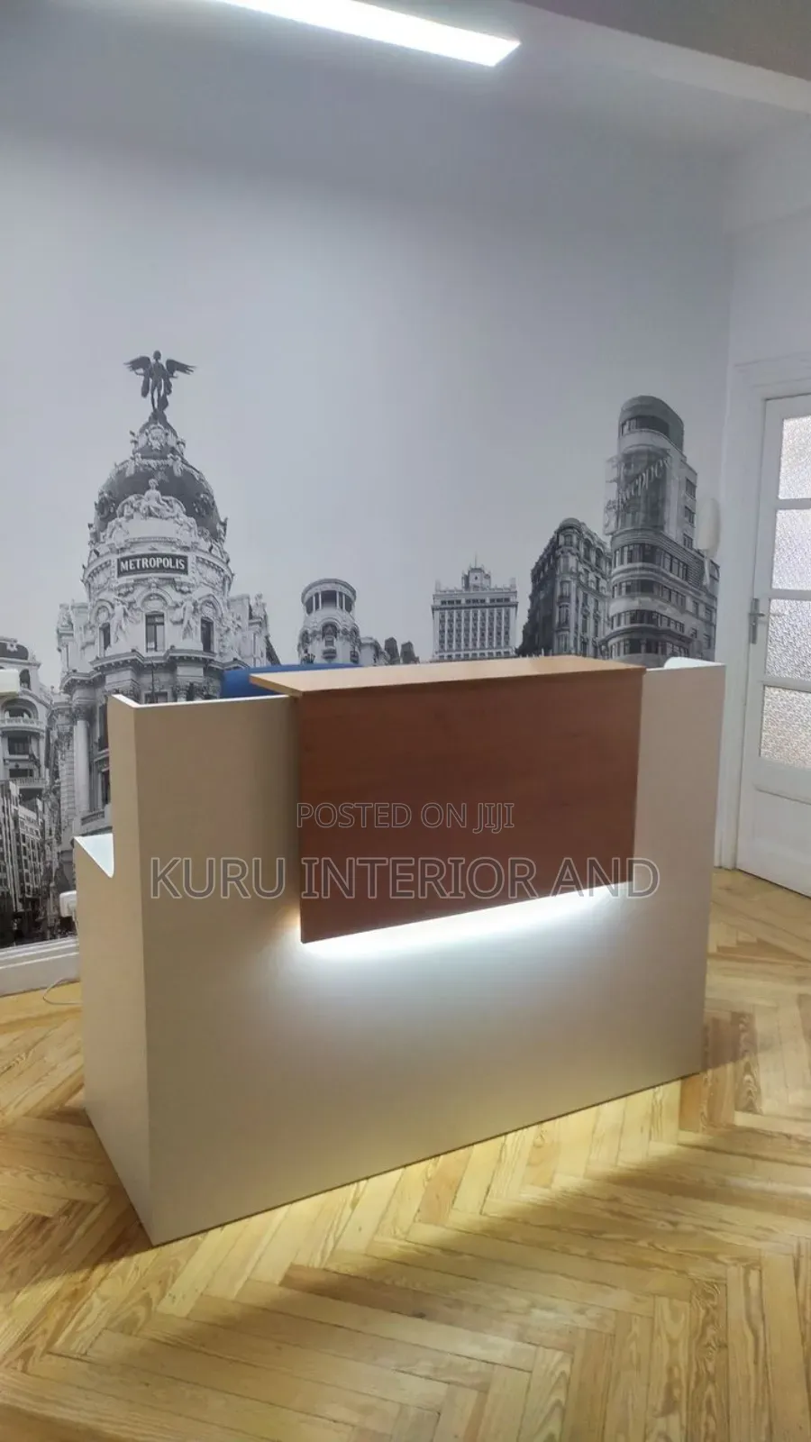 Reception Tabel 130 Cm Width X 120cm Height X 50 Cm Debth