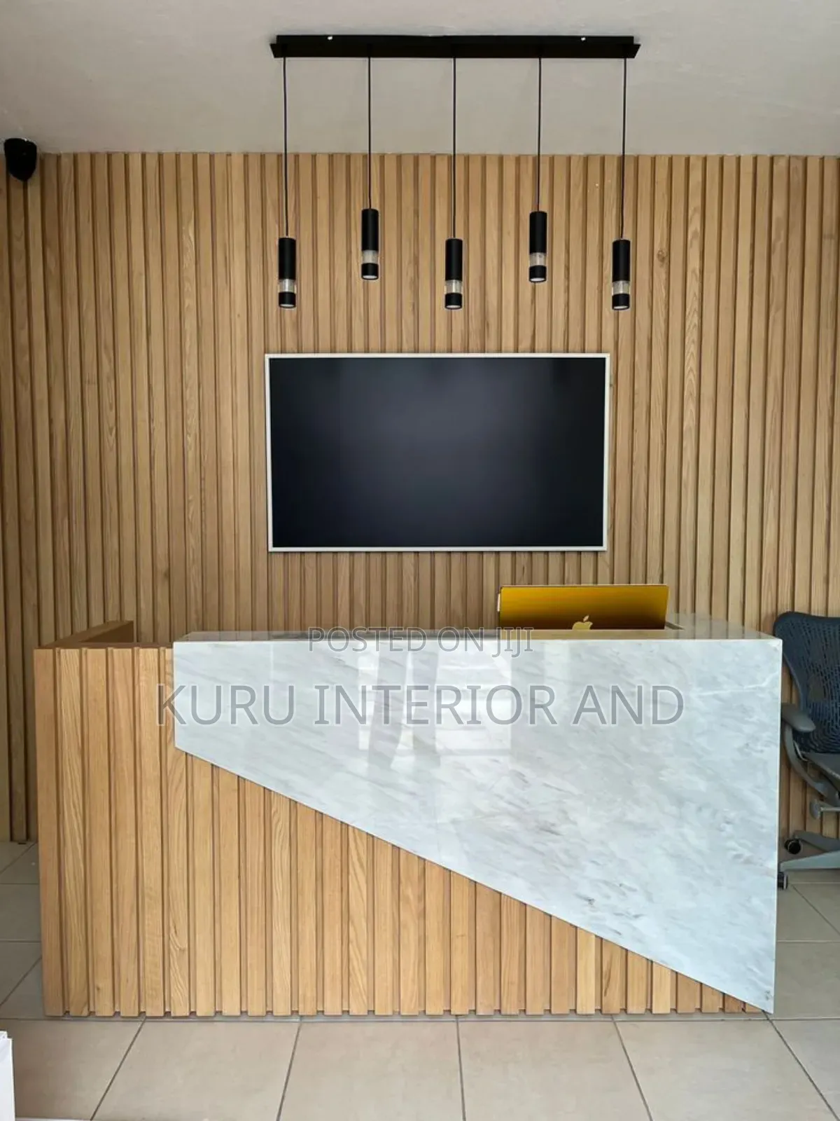 Reception Tabel 150cm Width X 110cm Height X 50 Cm Debth