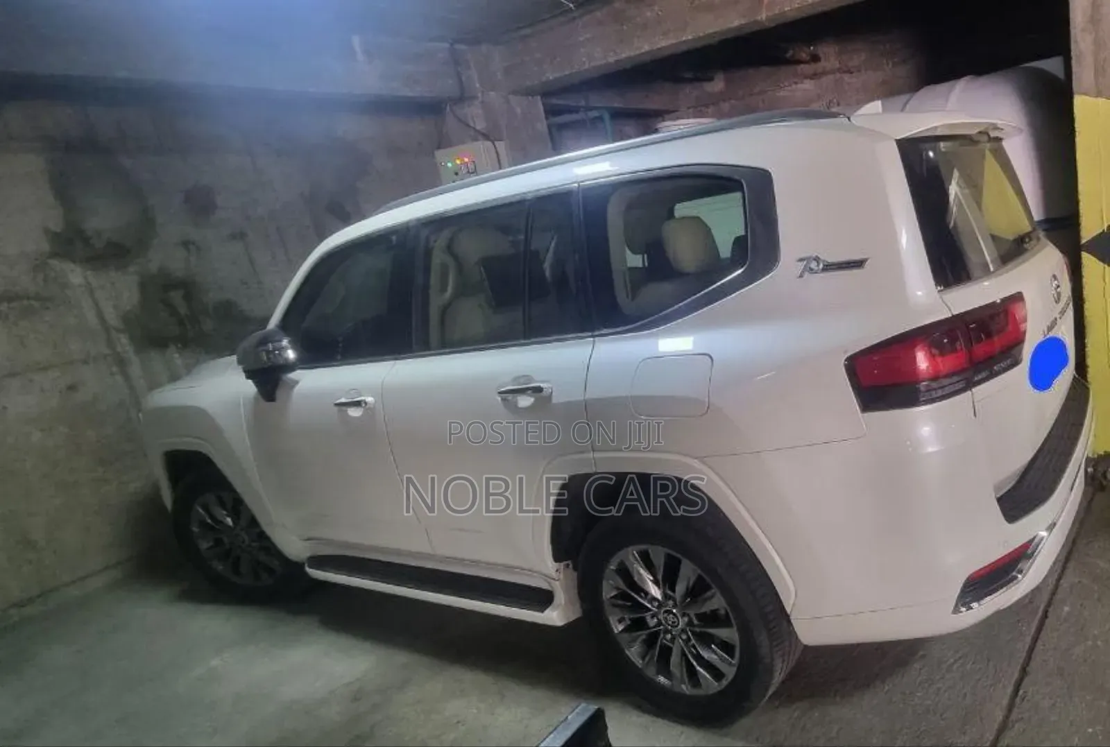 Toyota Land Cruiser 2023 White