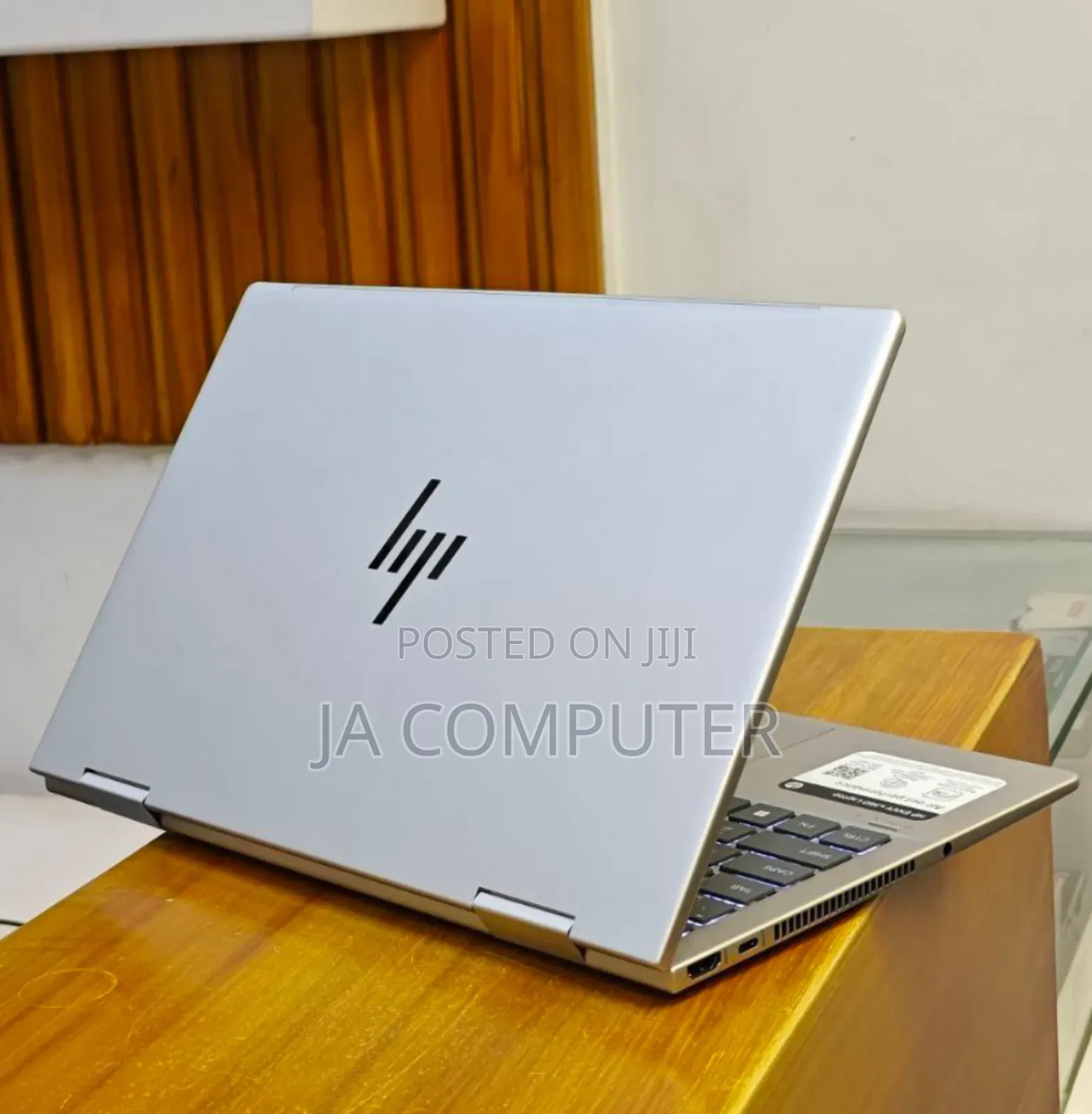 New Laptop HP Envy X360 16GB Intel Core 7 SSD 1T