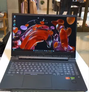 New Laptop HP Victus 15 16GB AMD Ryzen 7 SSD 1T