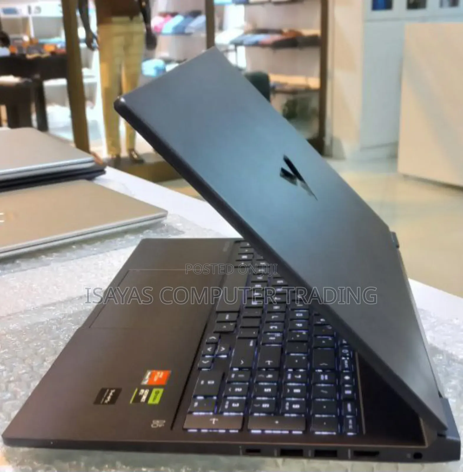 New Laptop HP Victus 15 16GB AMD Ryzen 7 SSD 1T