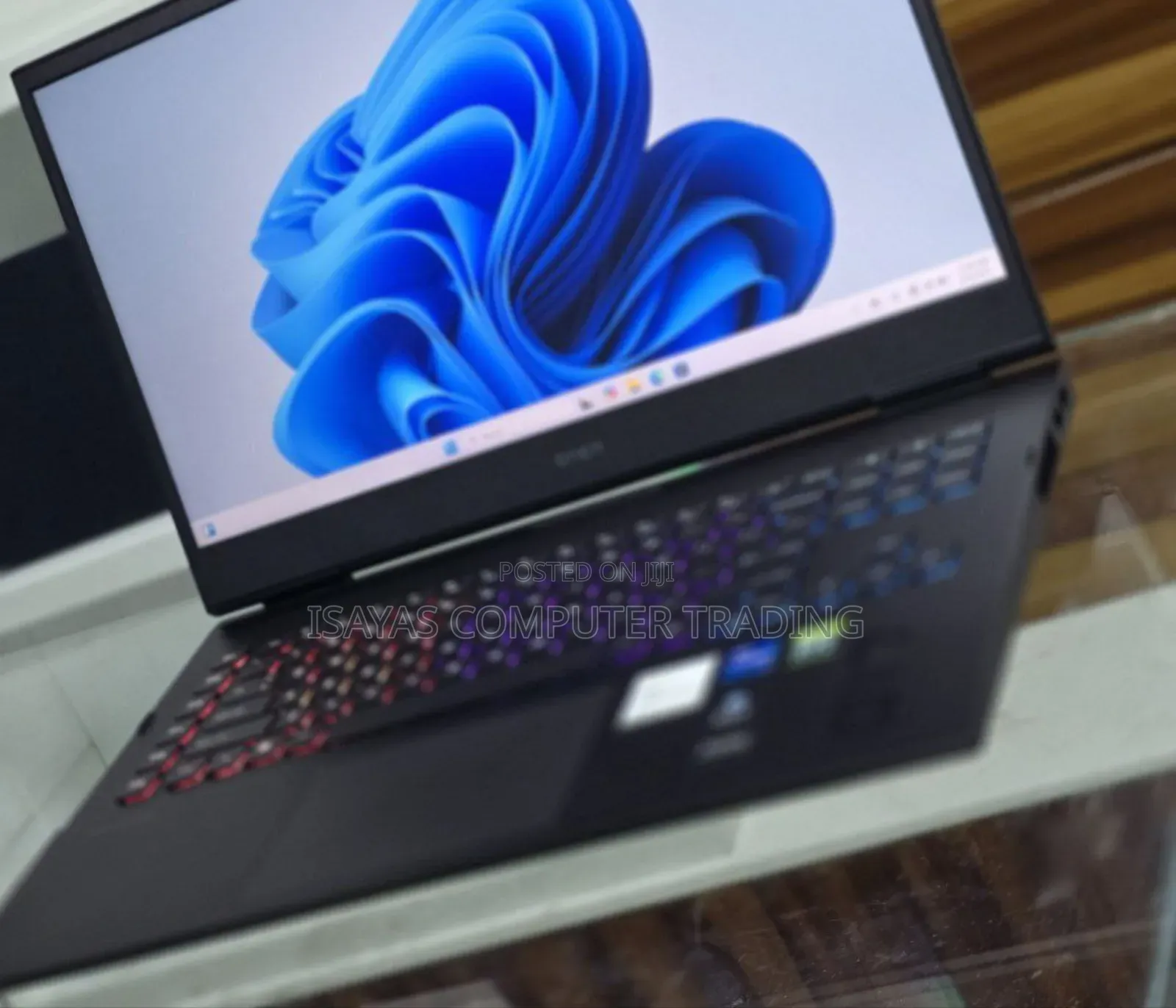 New Laptop HP Omen 15 16GB AMD Ryzen 7 SSD 512GB