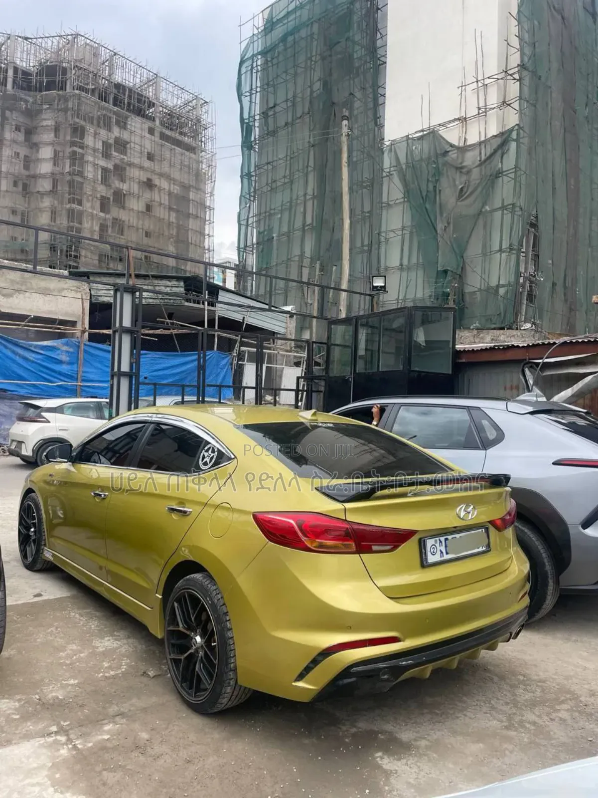 Hyundai Avante 2017 Yellow