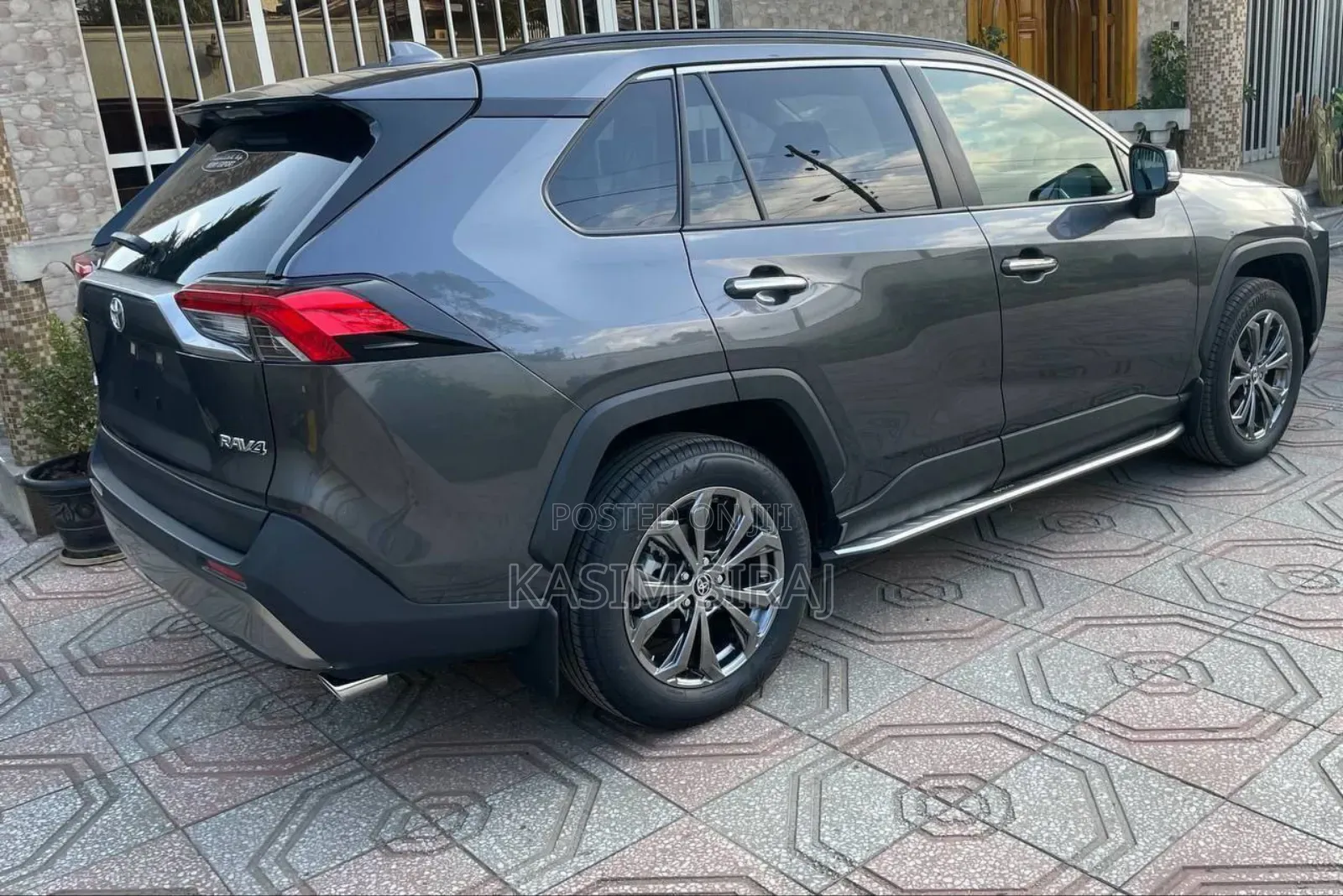 Toyota RAV4 Adventure 2022 Gray