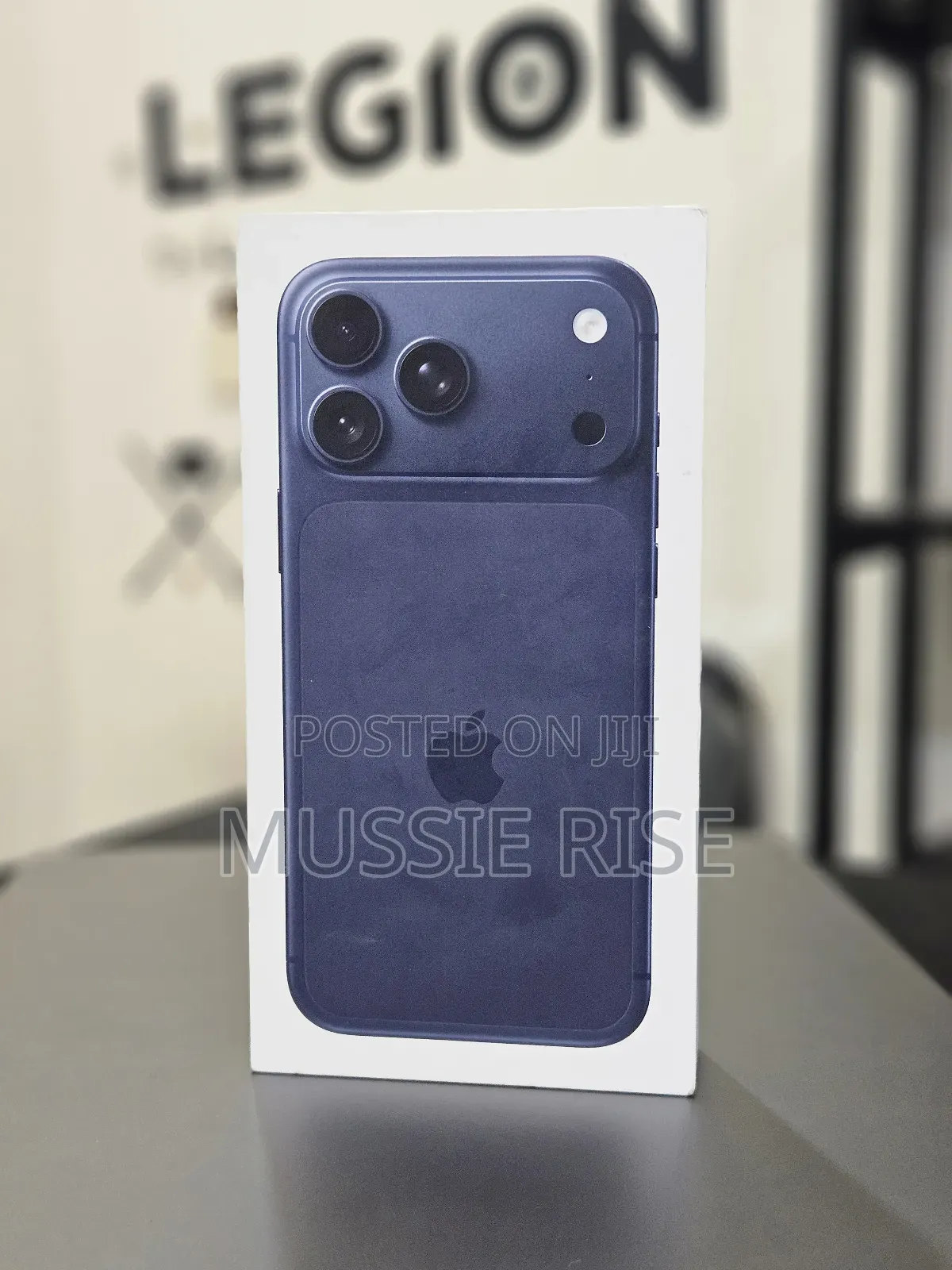 New Apple iPhone 17 Pro Max 256 GB Blue