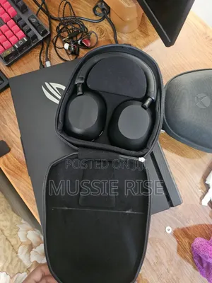 Photo - Sony Wh-1000xm5 – Premium Noise Cancelling Headphones