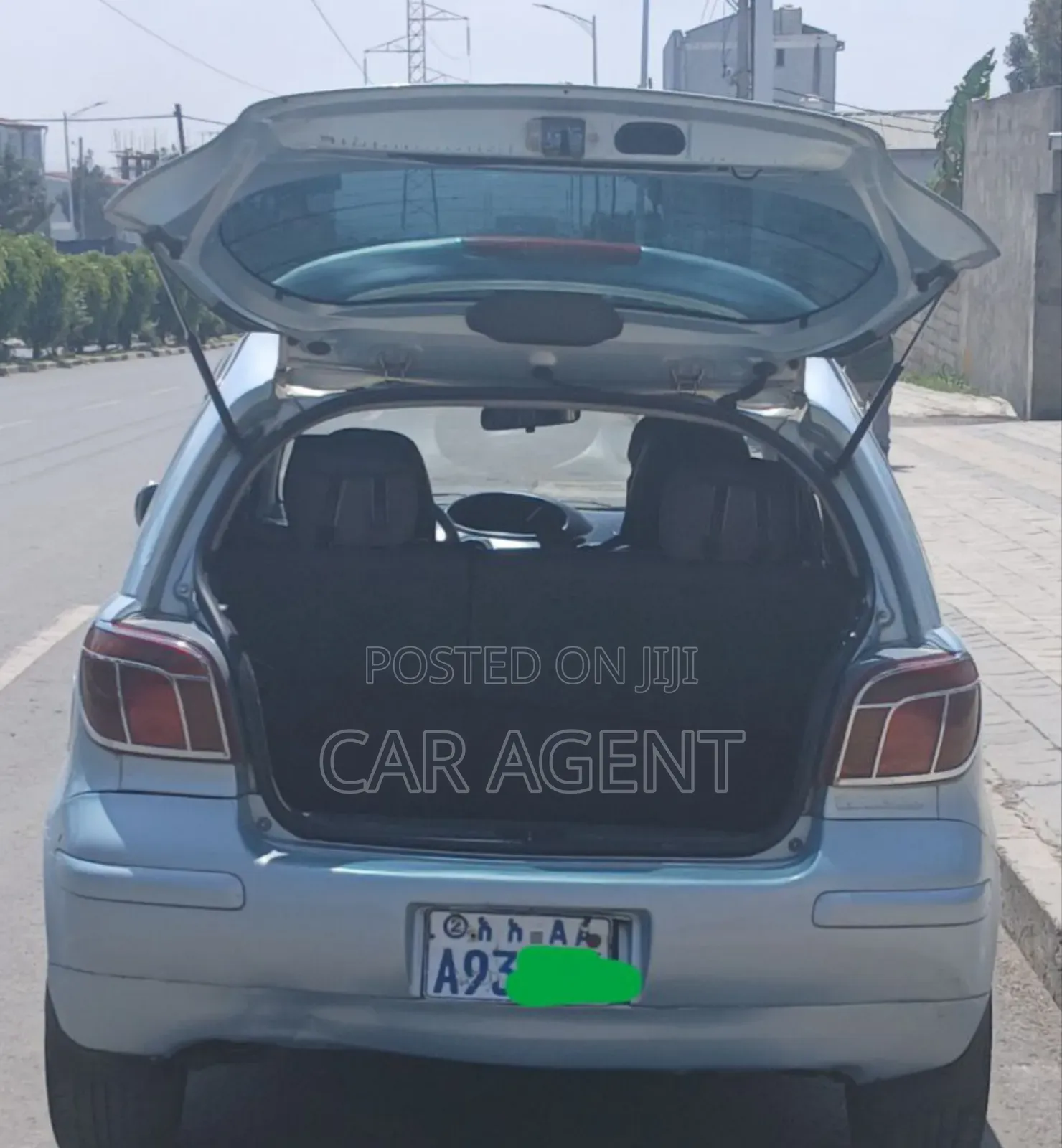 Toyota Vitz 2004 Blue