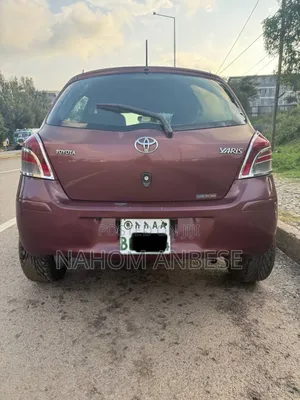 Toyota Yaris 2010 Beige