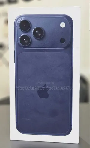 Photo - New Apple iPhone 17 Pro Max 256 GB Yellow