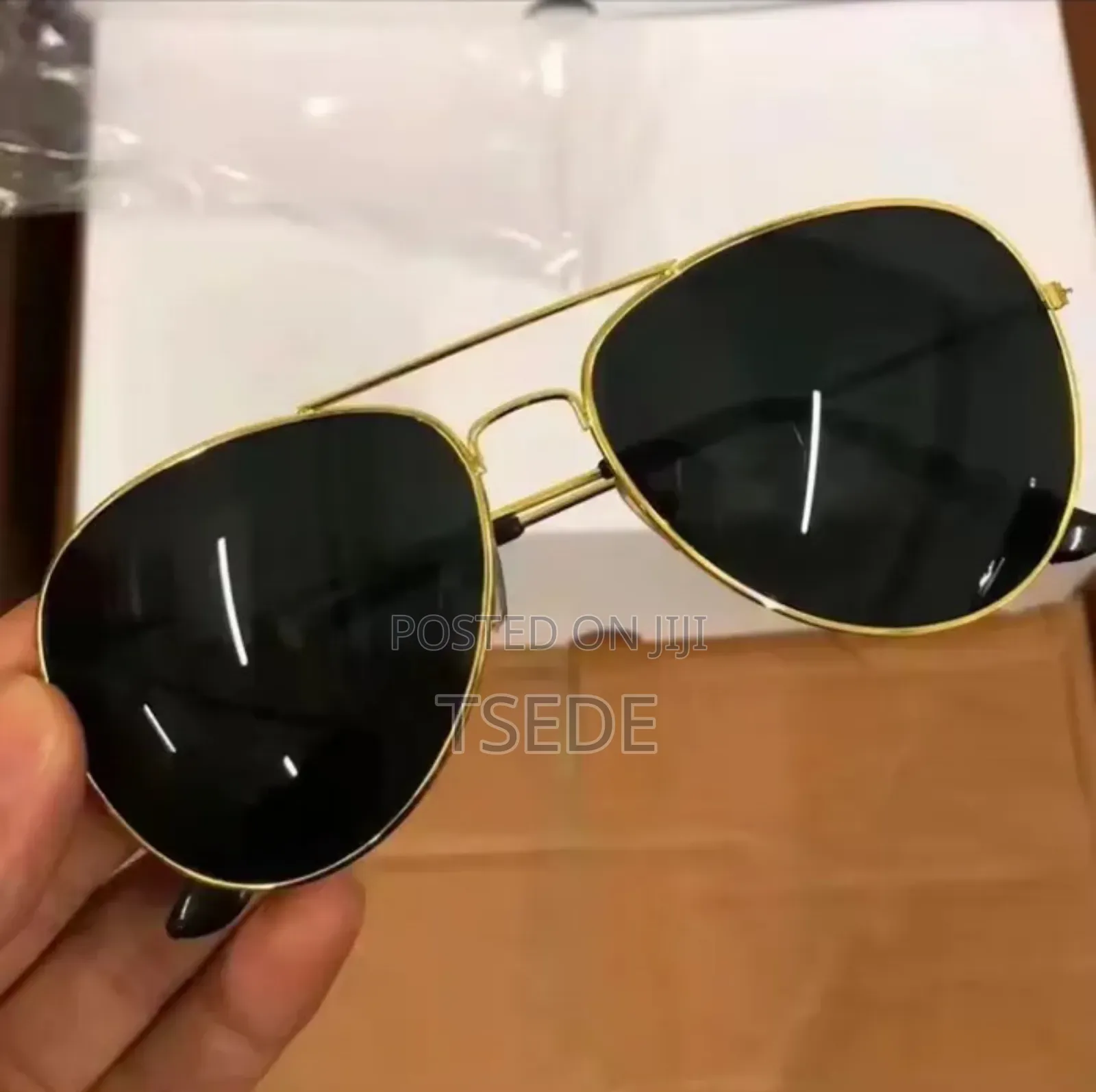 Classic Pilot Sunglasses