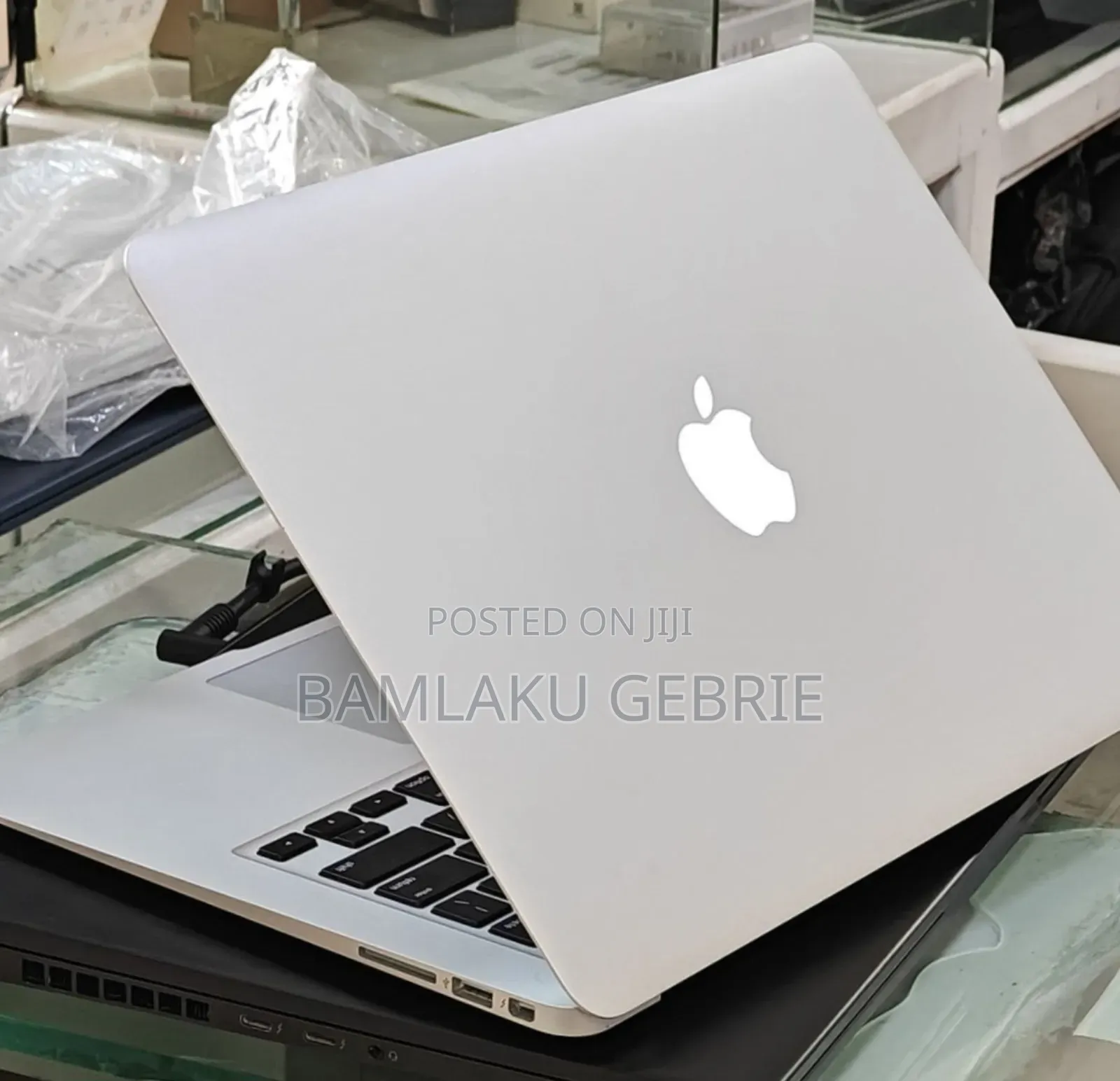 New Laptop Apple MacBook Air 2017 8GB Intel Core i5 SSD 256GB