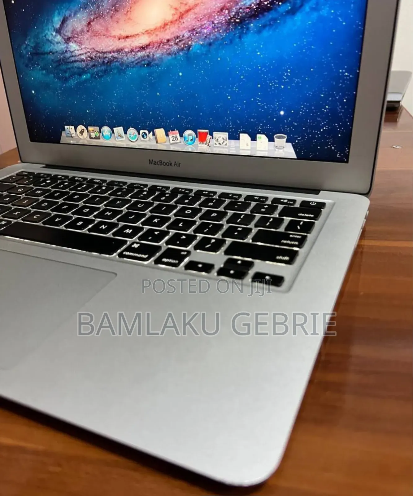 New Laptop Apple MacBook Air 2015 8GB Intel Core I5 SSD 256GB