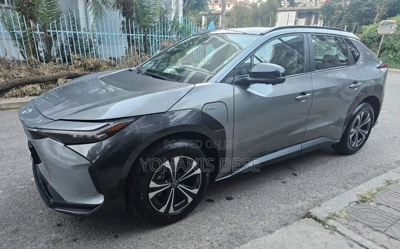 Toyota bZ4X 2024 Gray