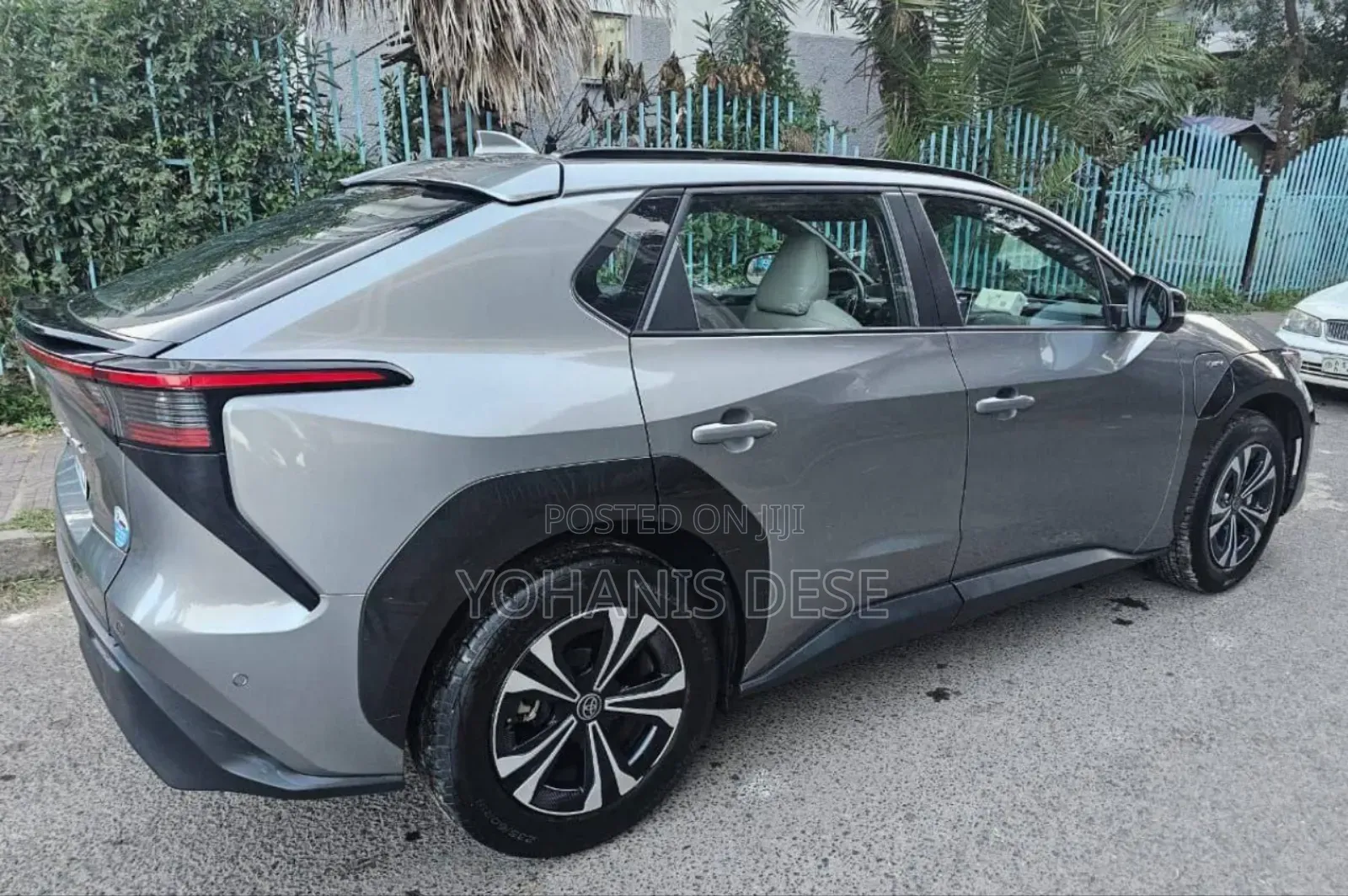 Toyota bZ4X 2024 Gray