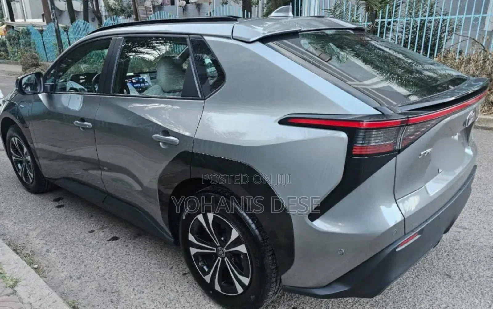 Toyota bZ4X 2024 Gray