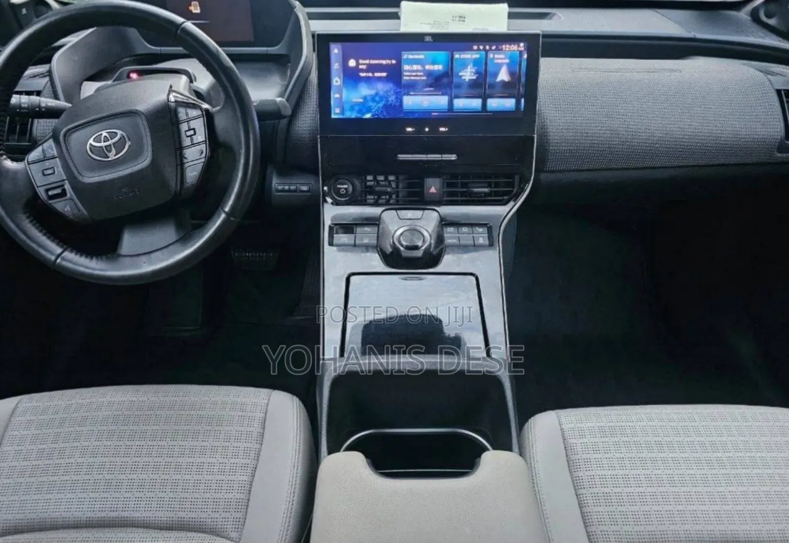 Toyota bZ4X 2024 Gray