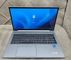 Photo - New Laptop HP ZBook Studio G8 16GB Intel Core I7 SSD 1T