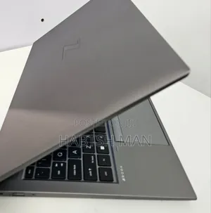 New Laptop HP ZBook Studio G8 16GB Intel Core I7 SSD 1T