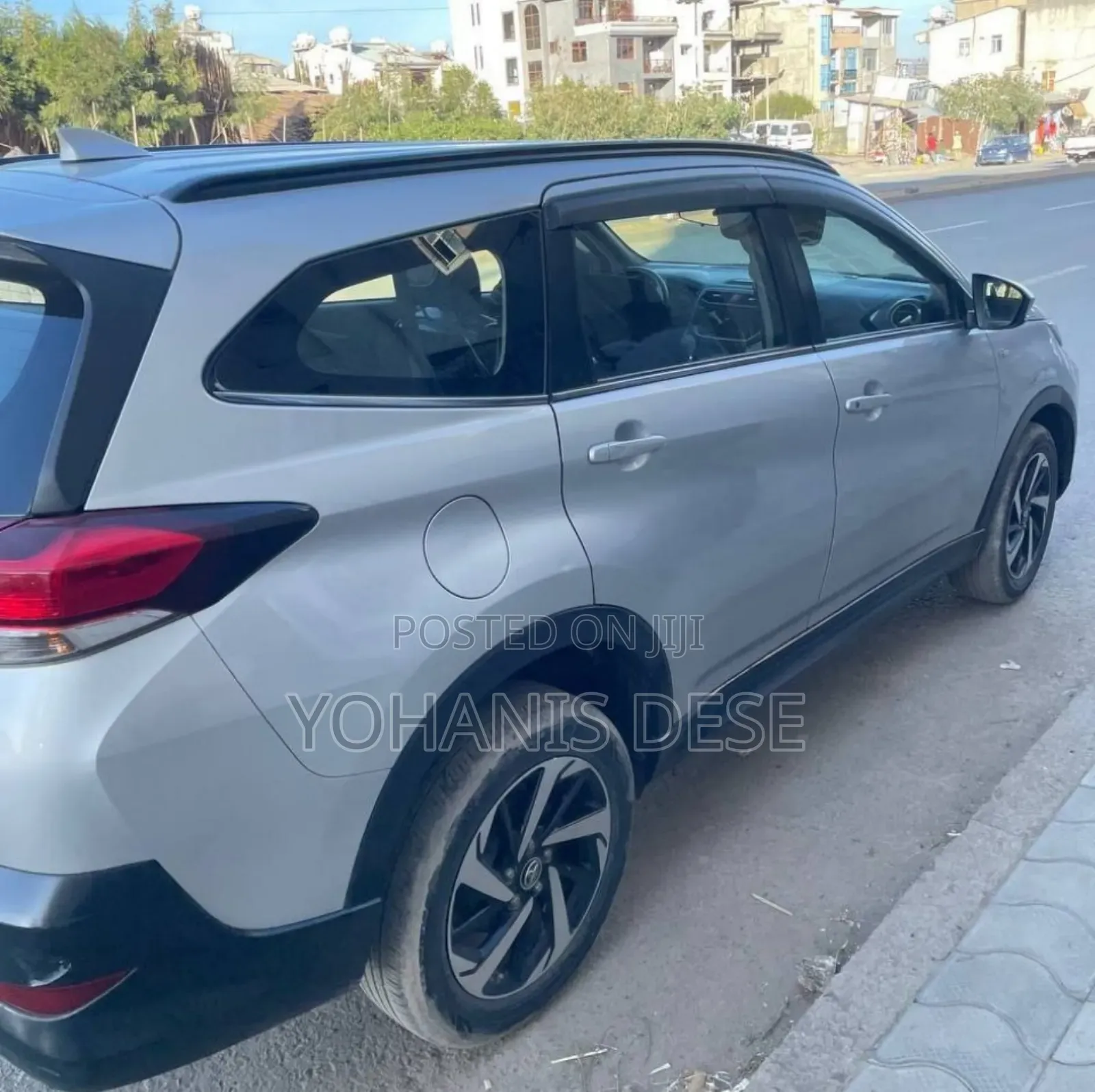 Toyota Rush 2020 Silver