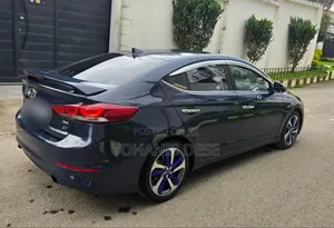 Hyundai Avante 2017 Blue