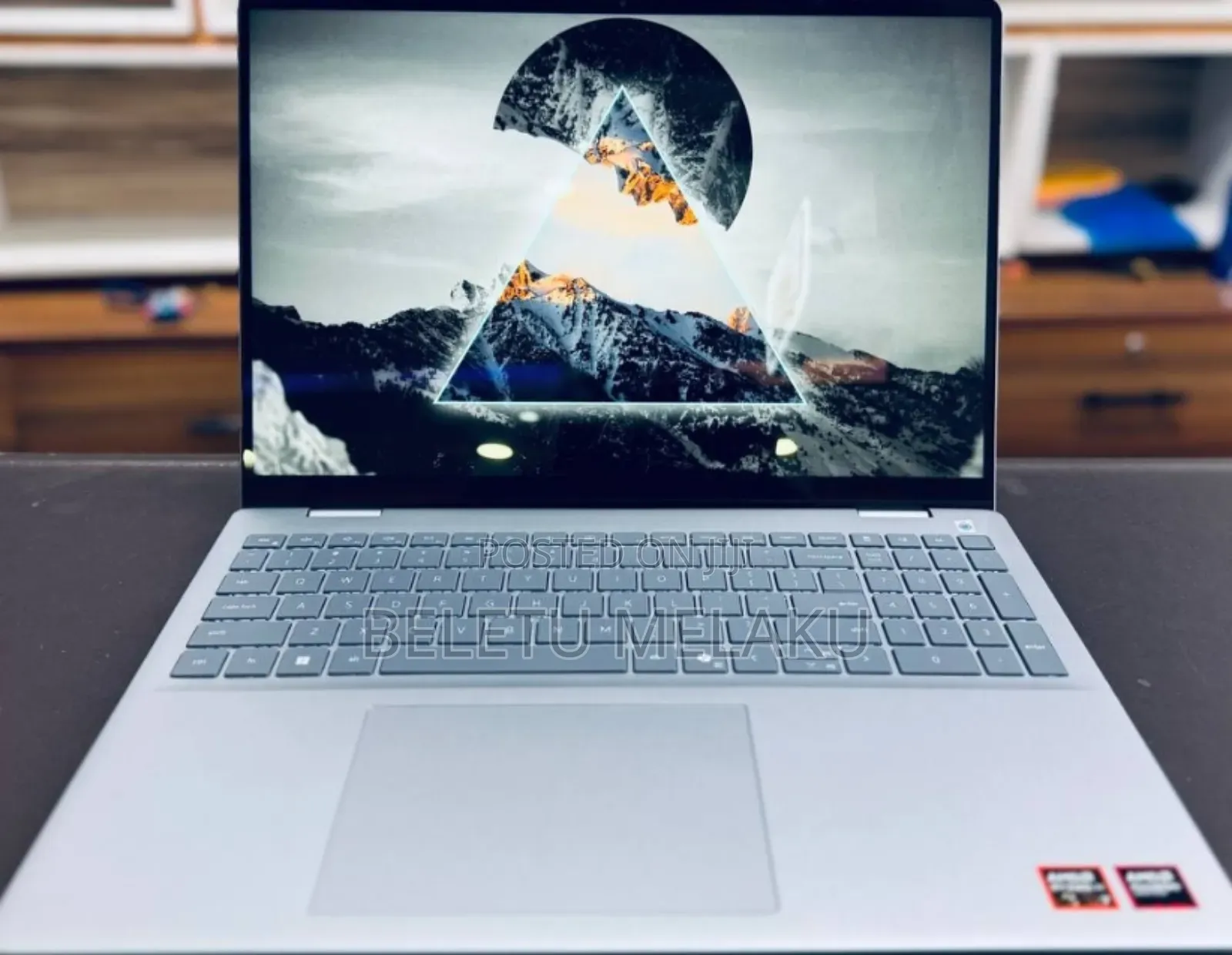 New Laptop Dell 32GB AMD Ryzen 7 SSD 1T