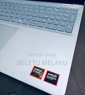 New Laptop Dell 32GB AMD Ryzen 7 SSD 1T