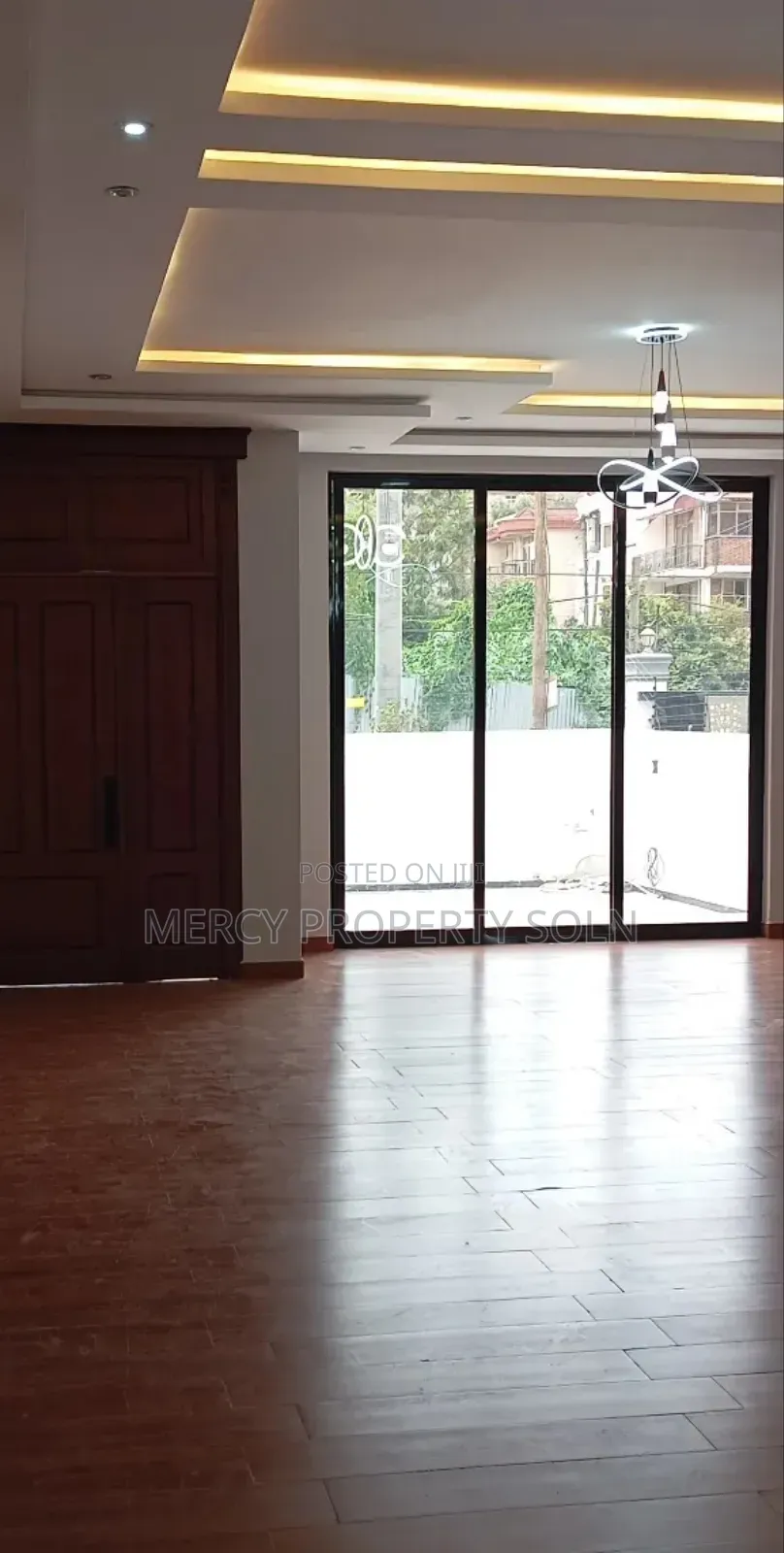 Furnished 7bdrm House in Bole for sale