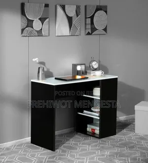 Photo - Reading Table