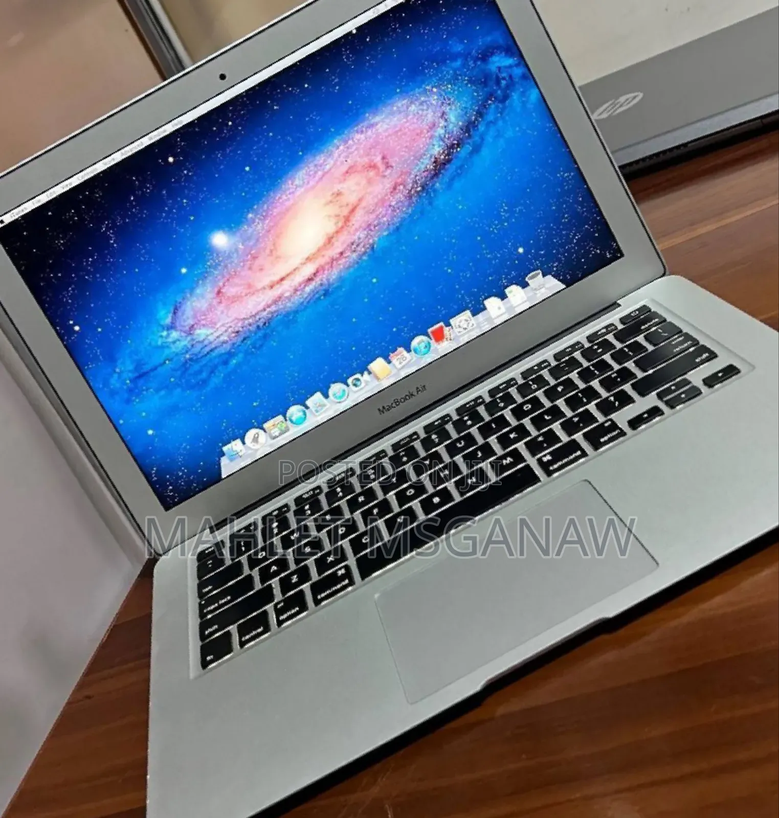 New Laptop Apple MacBook Air 2015 8GB Intel Core I5 SSD 256GB