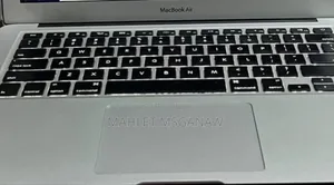 New Laptop Apple MacBook Air 2015 8GB Intel Core I5 SSD 256GB