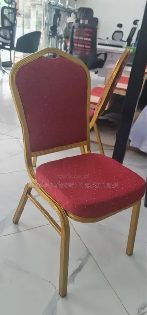 Photo - Modern Banquet Chair የሸራተን ወንበር