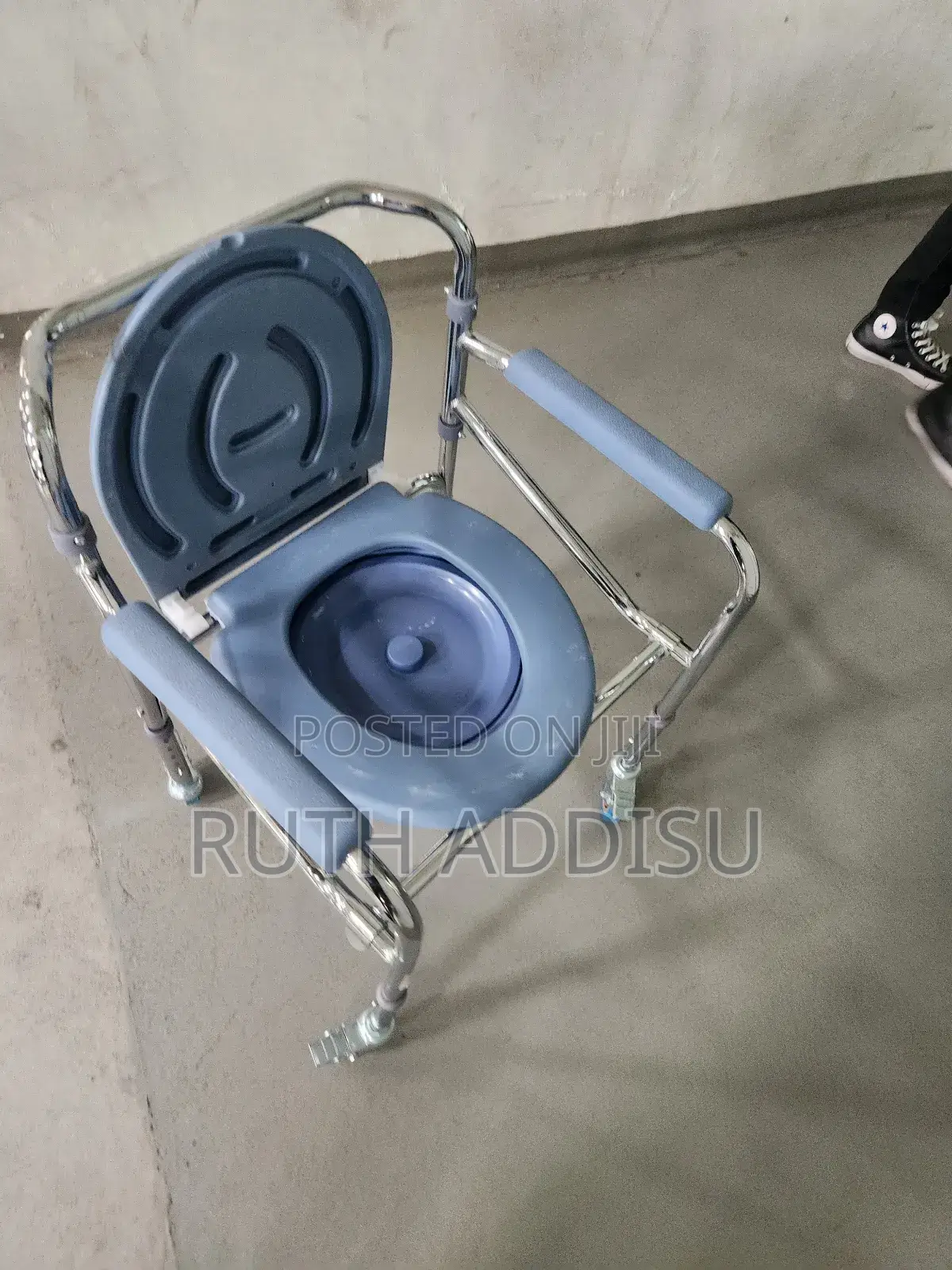 Commode Wheelchair較高toilet Wheelchair庫房commode Wheelchair較為wheelchair