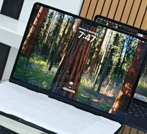 New Laptop Apple MacBook Air 2025 M4 13-Inch 16GB Apple M4 SSD 256GB