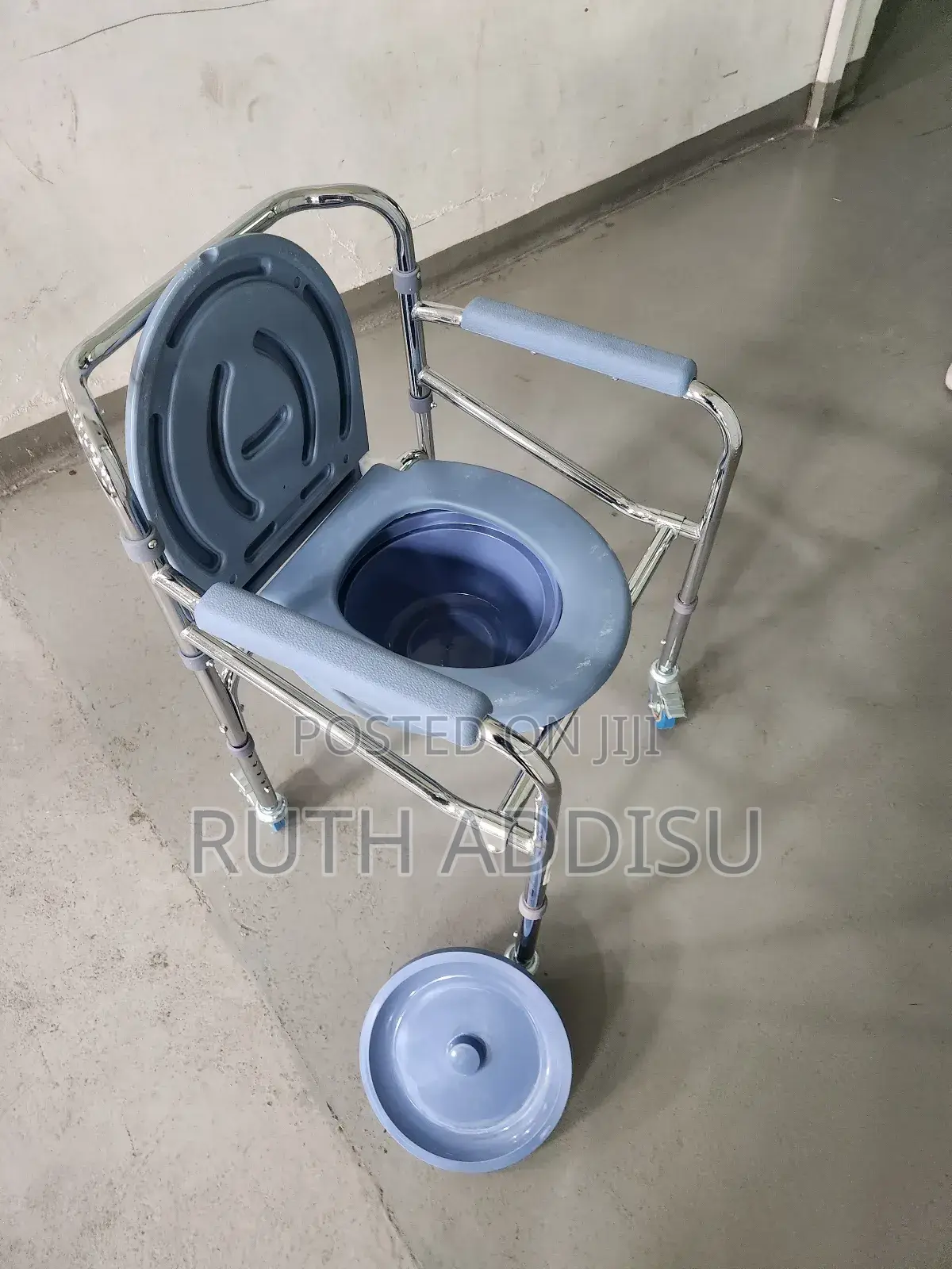 Commode Wheelchair and Shower Plated Wheelchair轟出wheelchair字眼wheelchai