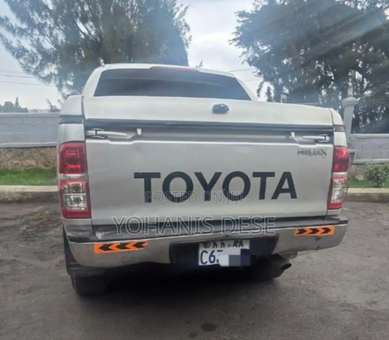 Toyota Hilux 2013 Gray