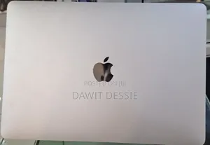 Photo - New Laptop Apple MacBook Air 2022 M2 8GB Apple M2 SSD 512GB