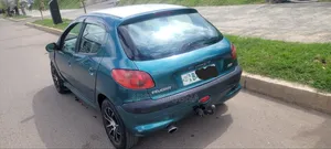 Peugeot 206 1990 Green