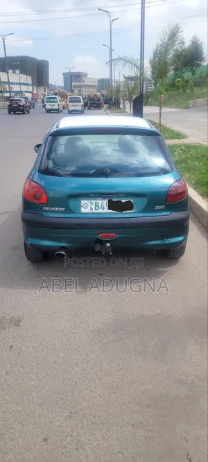 Peugeot 206 1990 Green