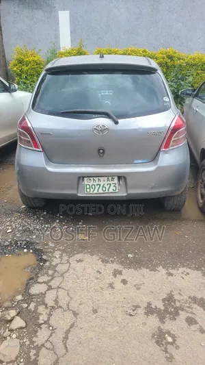 Toyota Yaris 2006 Gray