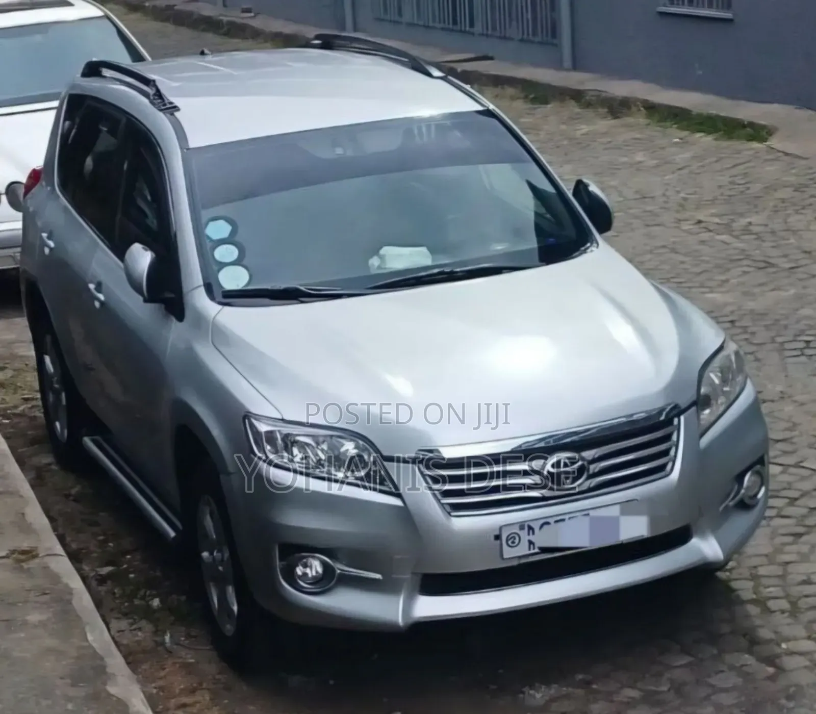 Toyota RAV4 2010 Silver