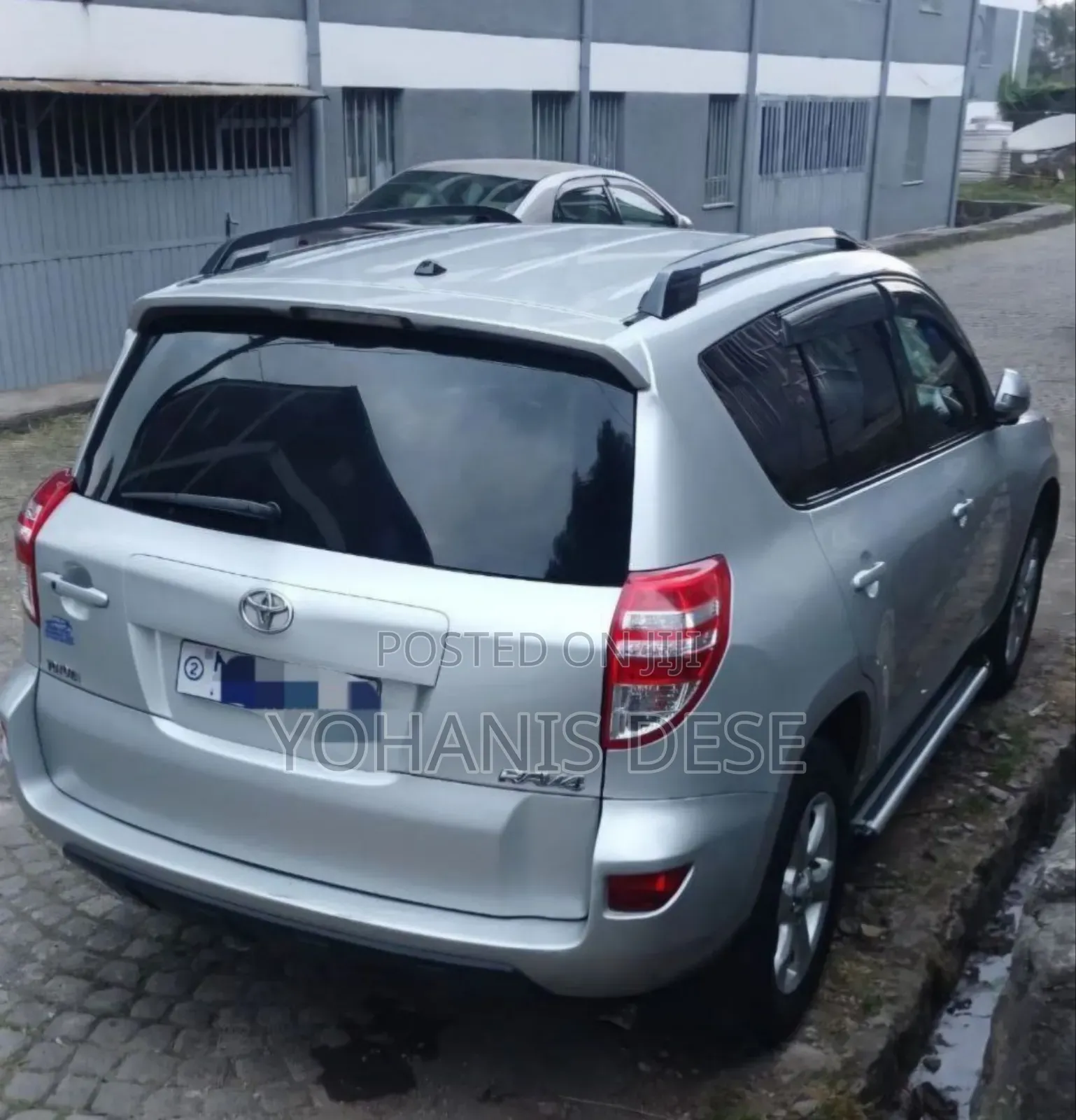 Toyota RAV4 2010 Silver