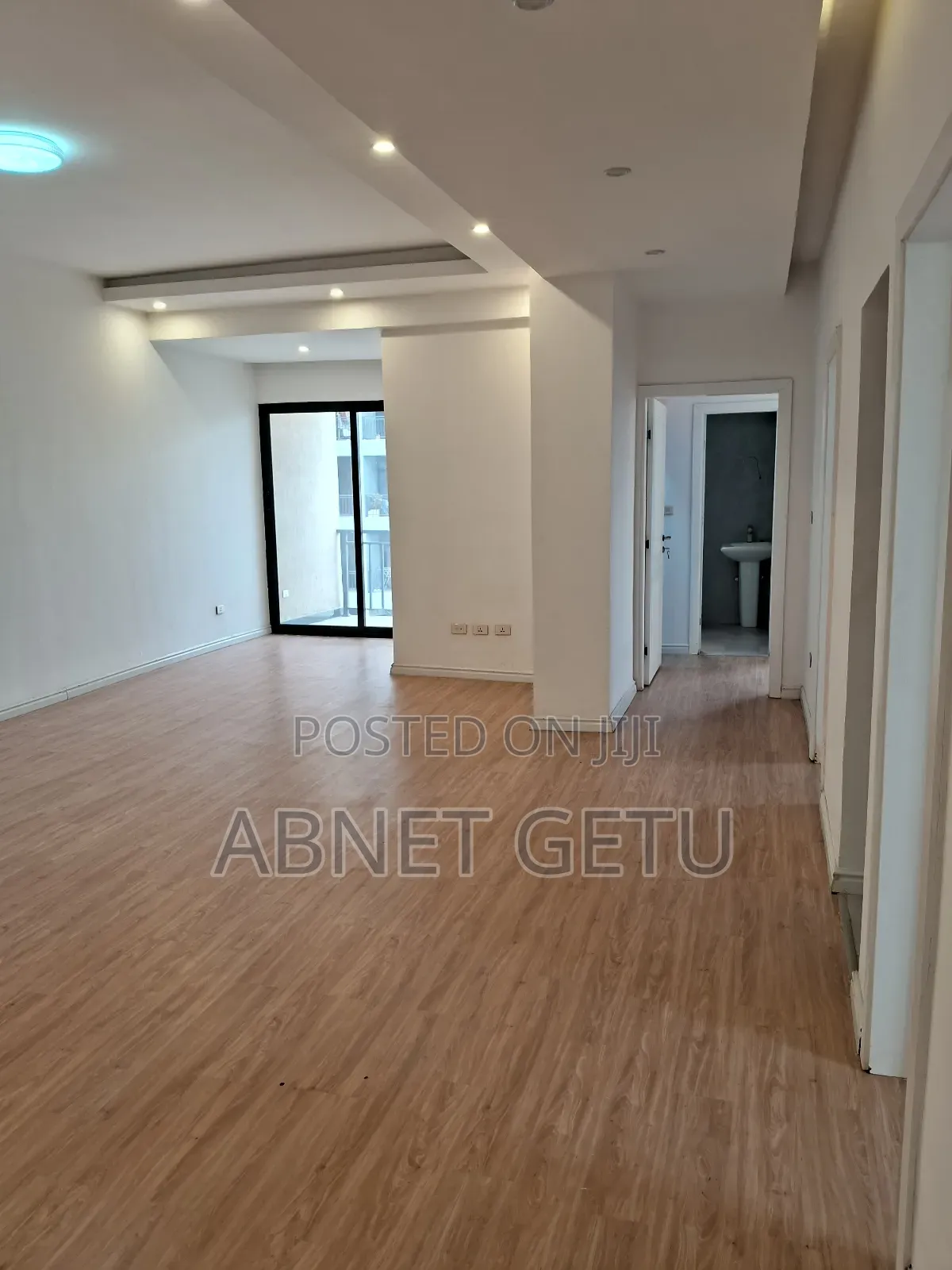 2bdrm Apartment in Jenboro Realestate, Bole for sale