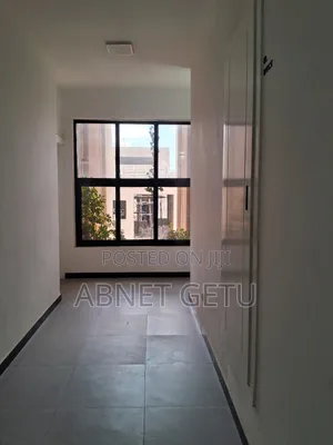 2bdrm Apartment in Jenboro Realestate, Bole for sale