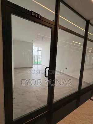 የሚሸጡ የንግድ ሱቆች